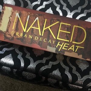 New naked heat urban decay eye shadow palette